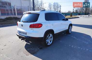 Внедорожник / Кроссовер Volkswagen Tiguan 2012 в Харькове