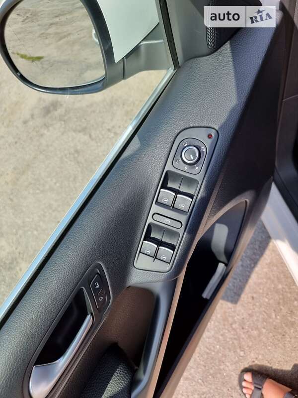 Внедорожник / Кроссовер Volkswagen Tiguan 2013 в Павлограде