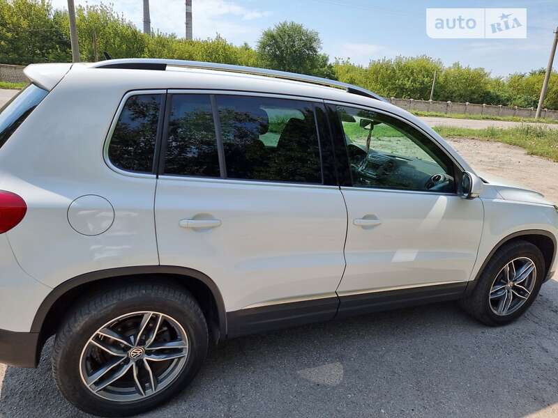 Внедорожник / Кроссовер Volkswagen Tiguan 2013 в Павлограде