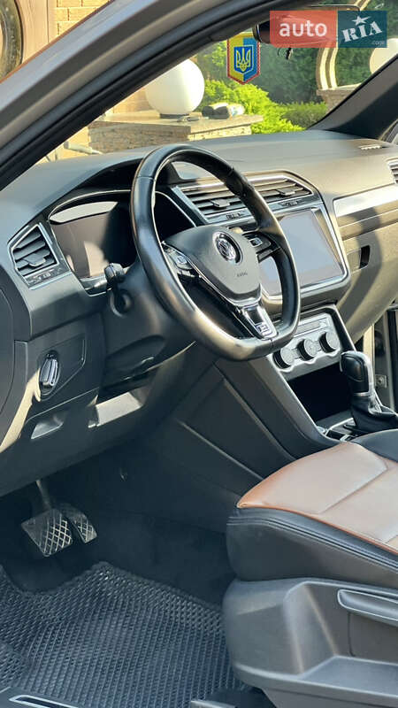 Внедорожник / Кроссовер Volkswagen Tiguan 2018 в Ровно