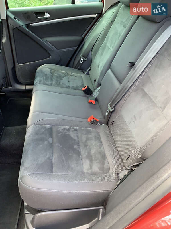 Внедорожник / Кроссовер Volkswagen Tiguan 2013 в Львове