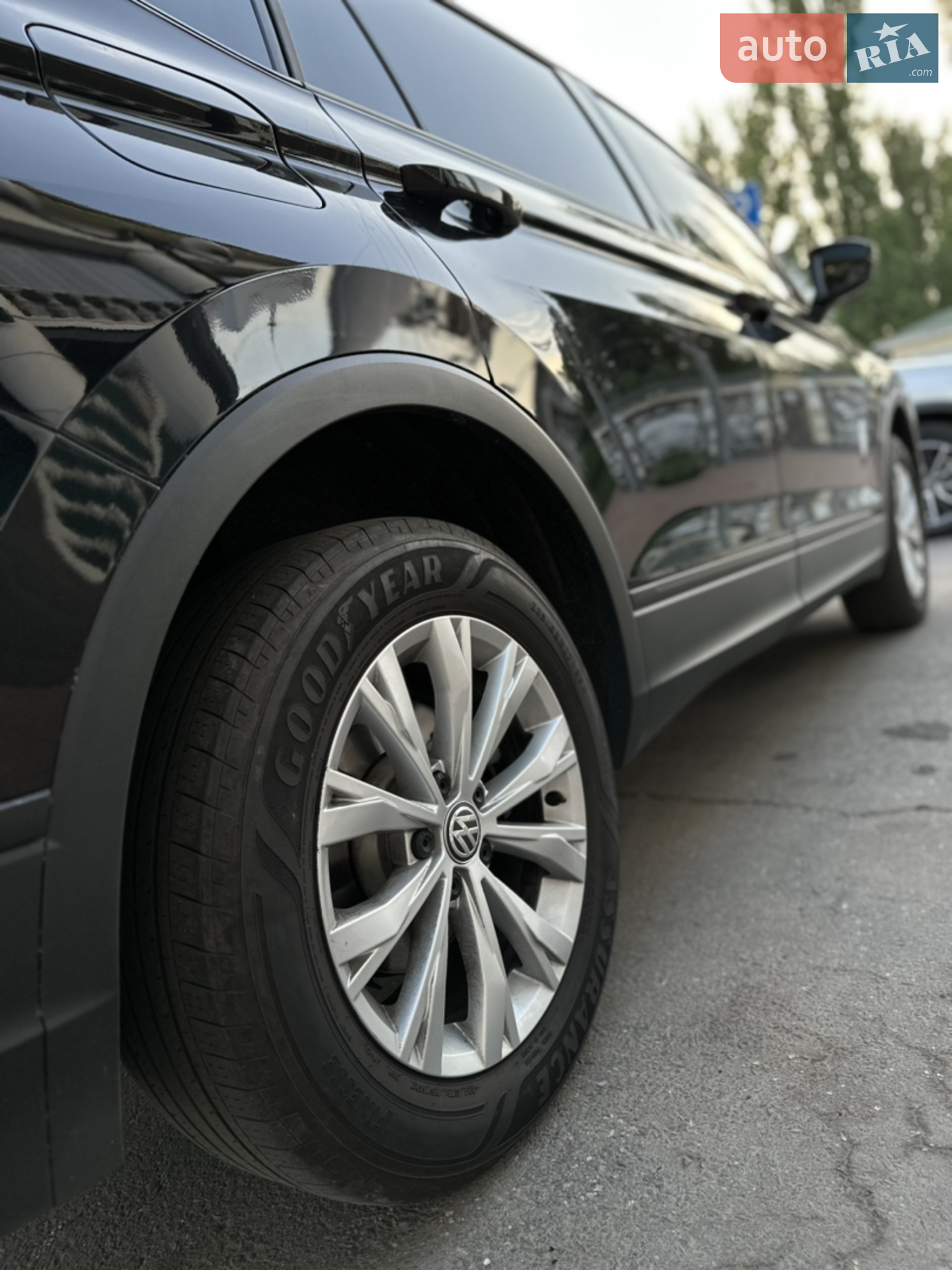 2019 Volkswagen Tiguan - мініатюра 5