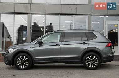 Внедорожник / Кроссовер Volkswagen Tiguan 2021 в Черновцах