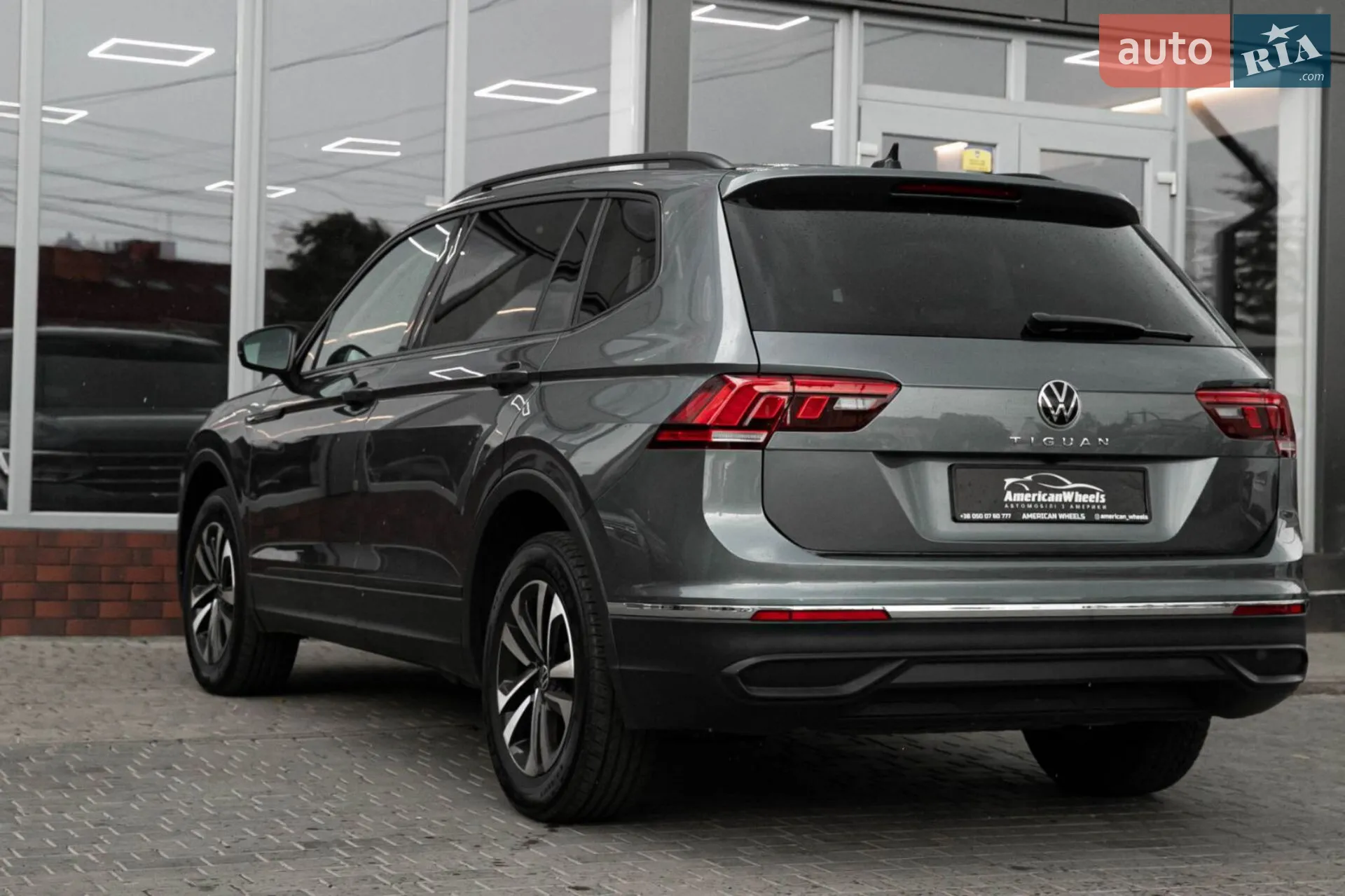 2021 Volkswagen Tiguan - мініатюра 11