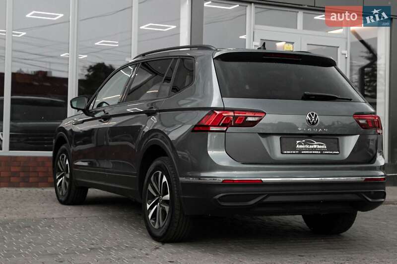 Внедорожник / Кроссовер Volkswagen Tiguan 2021 в Черновцах