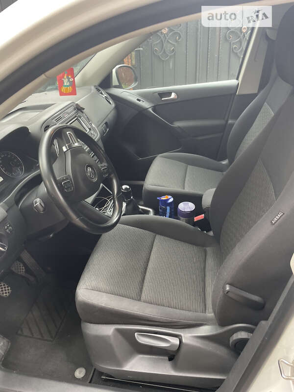 Внедорожник / Кроссовер Volkswagen Tiguan 2012 в Тернополе