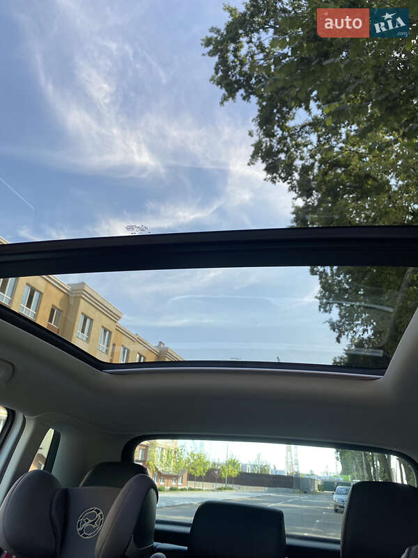 Внедорожник / Кроссовер Volkswagen Tiguan 2017 в Софиевской Борщаговке