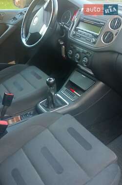 Внедорожник / Кроссовер Volkswagen Tiguan 2009 в Львове