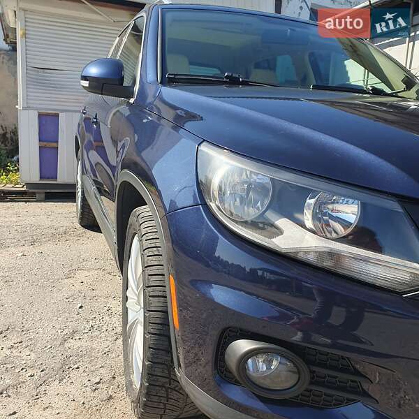 Внедорожник / Кроссовер Volkswagen Tiguan 2015 в Каменец-Подольском