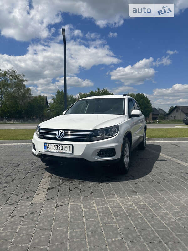 Внедорожник / Кроссовер Volkswagen Tiguan 2015 в Ивано-Франковске