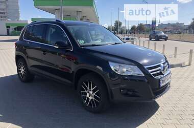 Позашляховик / Кросовер Volkswagen Tiguan 2008 в Житомирі