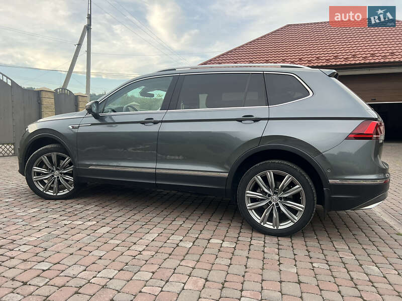 Позашляховик / Кросовер Volkswagen Tiguan 2017 в Чернівцях