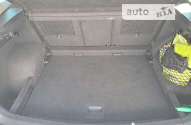 Позашляховик / Кросовер Volkswagen Tiguan 2016 в 