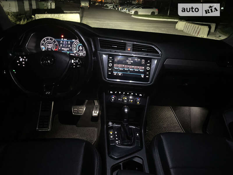 Внедорожник / Кроссовер Volkswagen Tiguan 2018 в Харькове