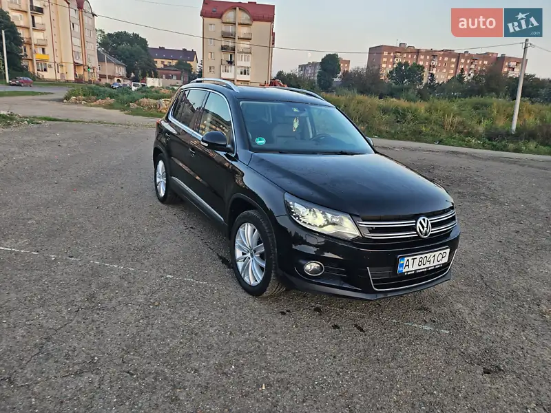 Позашляховик / Кросовер Volkswagen Tiguan 2011 в 