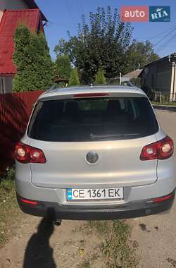 Внедорожник / Кроссовер Volkswagen Tiguan 2009 в 