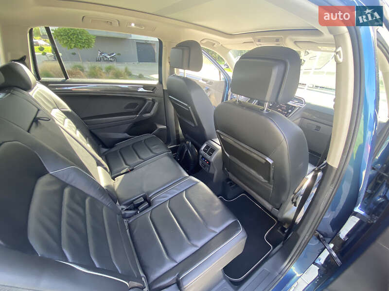 Внедорожник / Кроссовер Volkswagen Tiguan 2018 в Львове