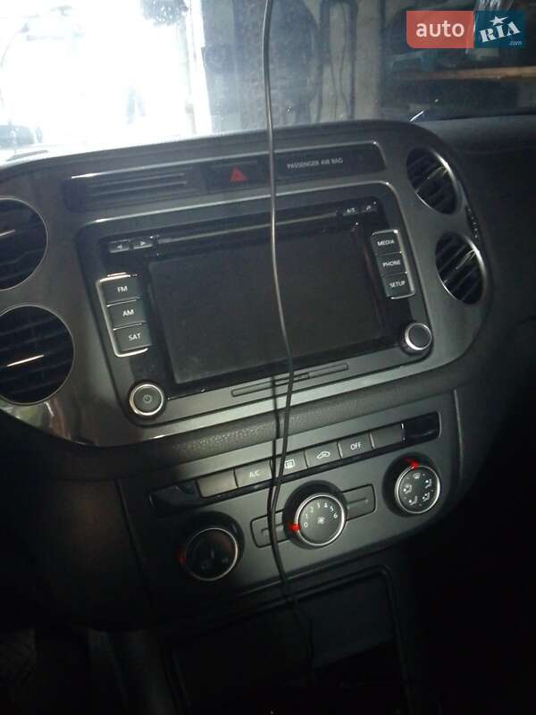 Внедорожник / Кроссовер Volkswagen Tiguan 2015 в Чернухах