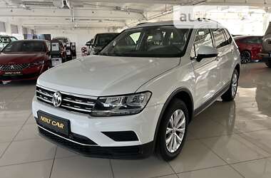 Внедорожник / Кроссовер Volkswagen Tiguan 2017 в Киеве