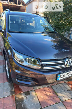 Позашляховик / Кросовер Volkswagen Tiguan 2015 в 