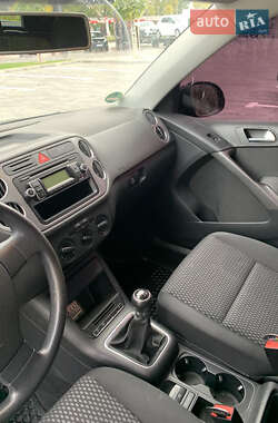 Внедорожник / Кроссовер Volkswagen Tiguan 2009 в Луцке