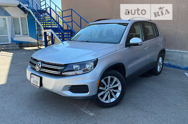 Внедорожник / Кроссовер Volkswagen Tiguan 2017 в Киеве