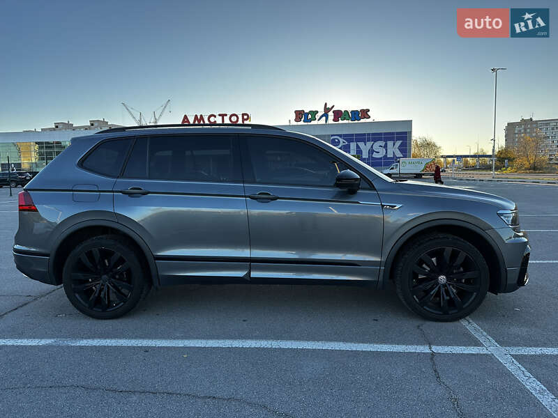 Внедорожник / Кроссовер Volkswagen Tiguan 2020 в Запорожье