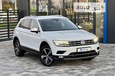 Внедорожник / Кроссовер Volkswagen Tiguan 2018 в 