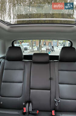 Внедорожник / Кроссовер Volkswagen Tiguan 2014 в 