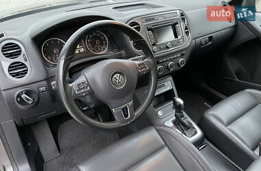 Внедорожник / Кроссовер Volkswagen Tiguan 2014 в 