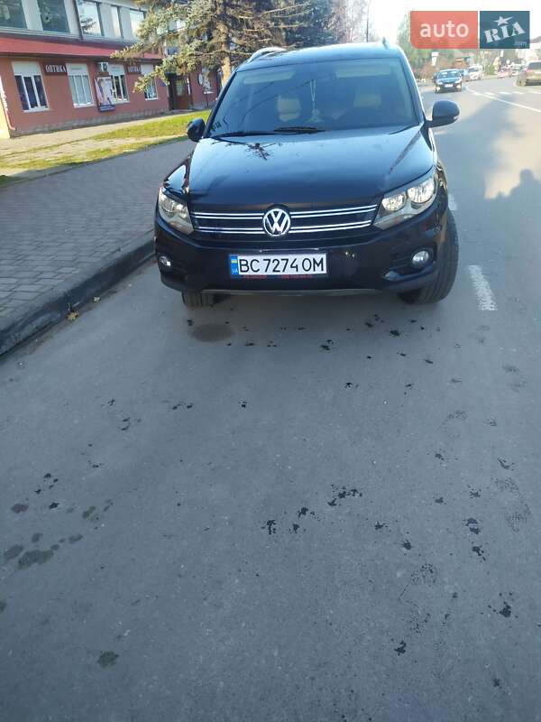 Внедорожник / Кроссовер Volkswagen Tiguan 2011 в Ивано-Франковске