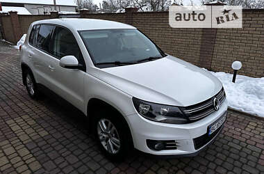 Внедорожник / Кроссовер Volkswagen Tiguan 2012 в Бродах