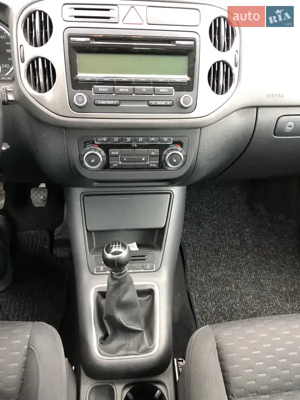 Volkswagen Tiguan 2010 VIN WVGZZZ5NZBW050251 фото оголошення 15 з 98