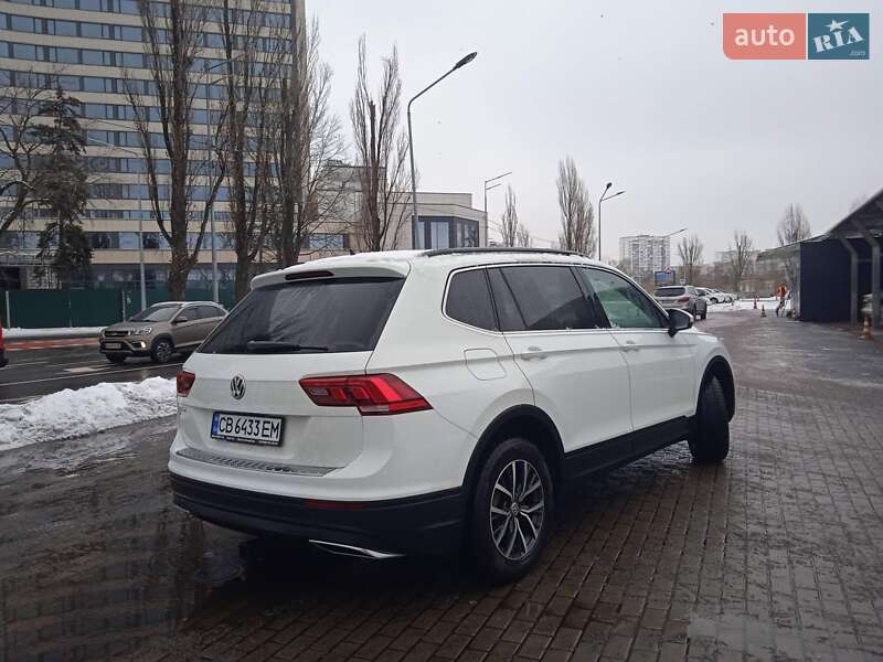 Внедорожник / Кроссовер Volkswagen Tiguan 2018 в Киеве