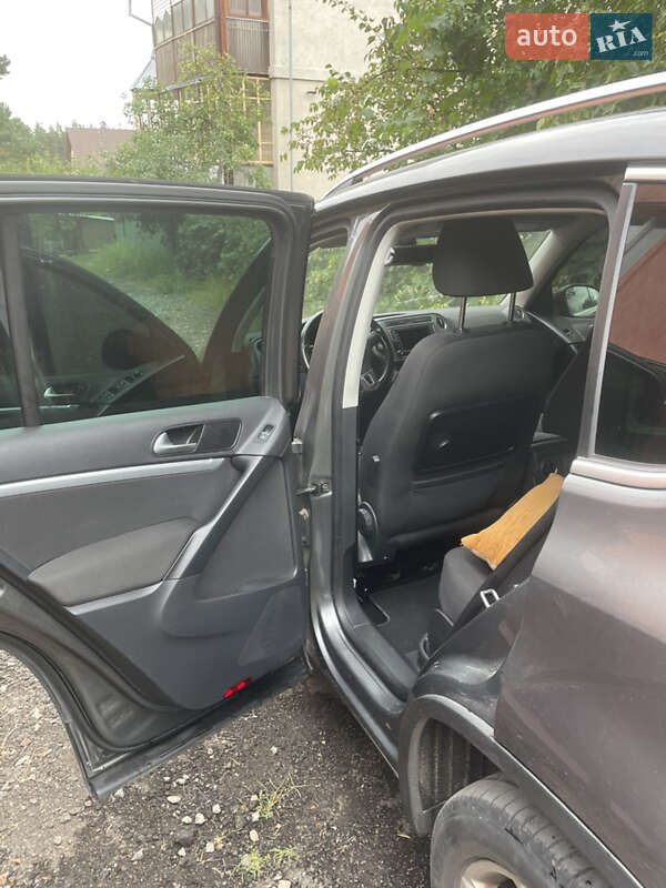 Внедорожник / Кроссовер Volkswagen Tiguan 2015 в Киеве