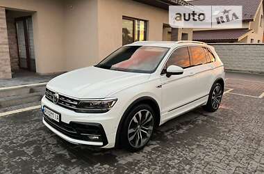 Позашляховик / Кросовер Volkswagen Tiguan 2018 в Ужгороді