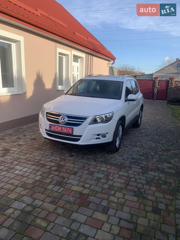 Volkswagen Tiguan 2011