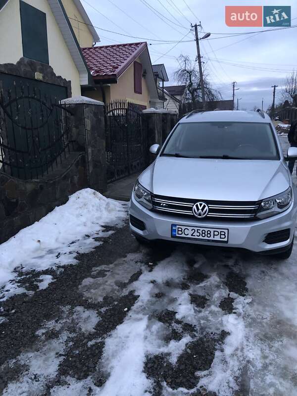 Позашляховик / Кросовер Volkswagen Tiguan 2016 в Рудки