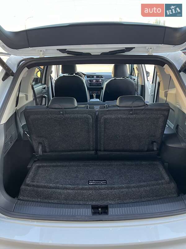 Внедорожник / Кроссовер Volkswagen Tiguan 2022 в Николаеве