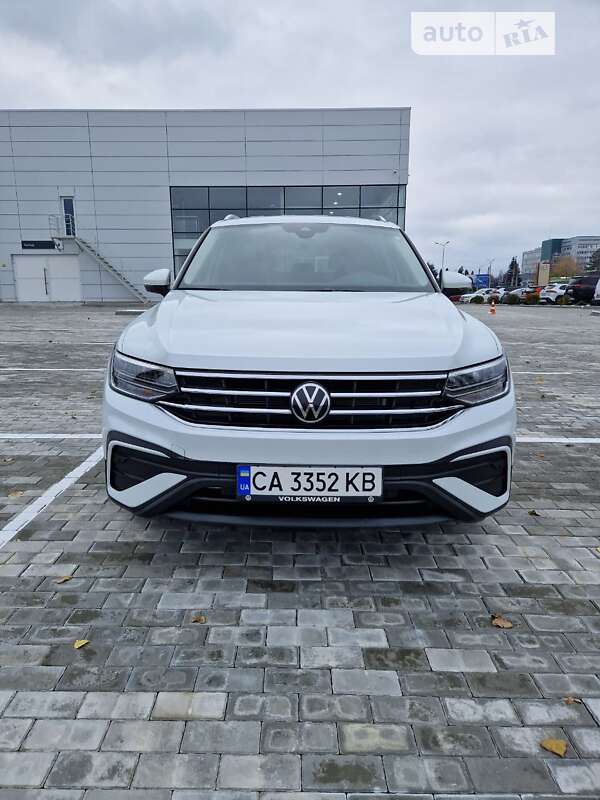 Позашляховик / Кросовер Volkswagen Tiguan 2022 в Черкасах