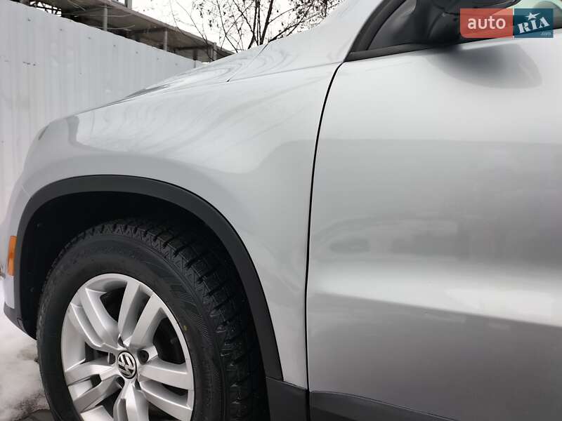 Внедорожник / Кроссовер Volkswagen Tiguan 2016 в Виннице