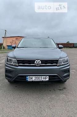 Внедорожник / Кроссовер Volkswagen Tiguan 2020 в Луцке