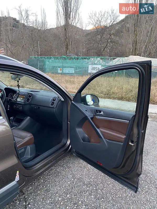 Volkswagen Tiguan 2012 VIN WVGZZZ5NZDW049107 фото оголошення 7 з 49