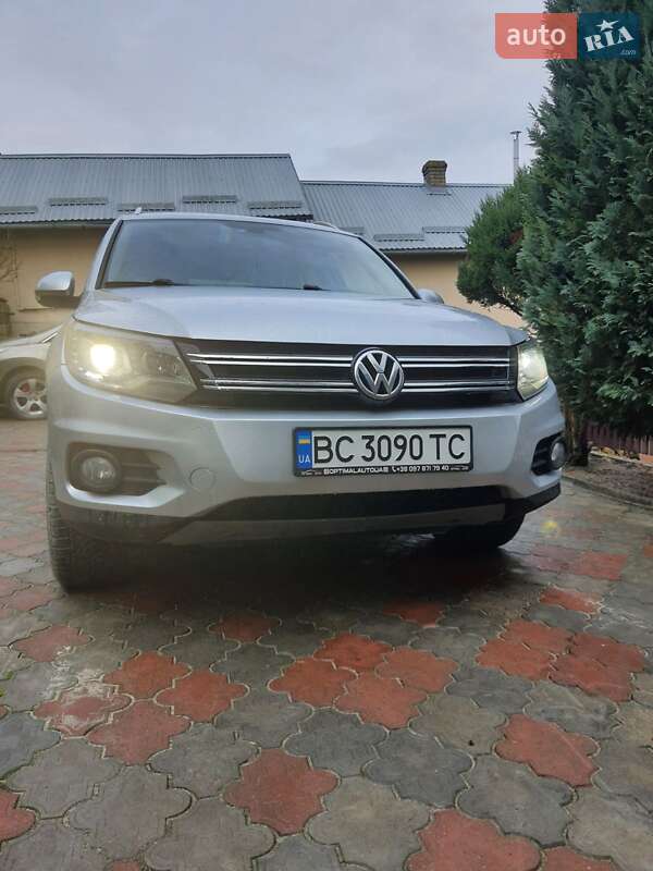 Внедорожник / Кроссовер Volkswagen Tiguan 2016 в Николаеве