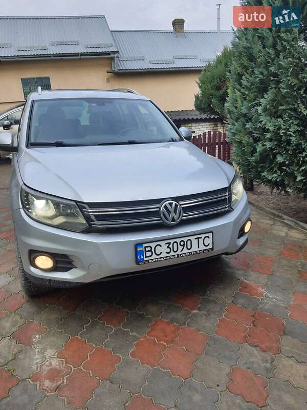 Внедорожник / Кроссовер Volkswagen Tiguan 2016 в Николаеве