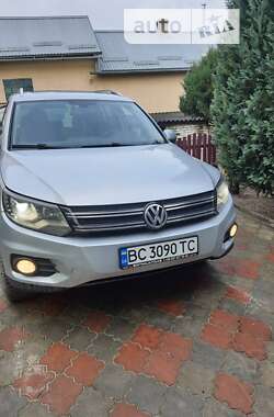 Позашляховик / Кросовер Volkswagen Tiguan 2016 в Миколаєві