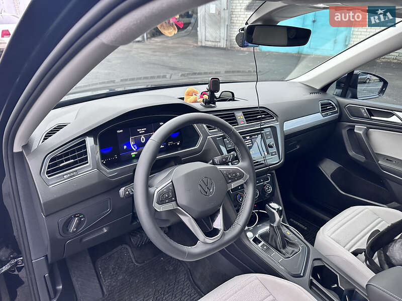 Позашляховик / Кросовер Volkswagen Tiguan 2023 в Полтаві