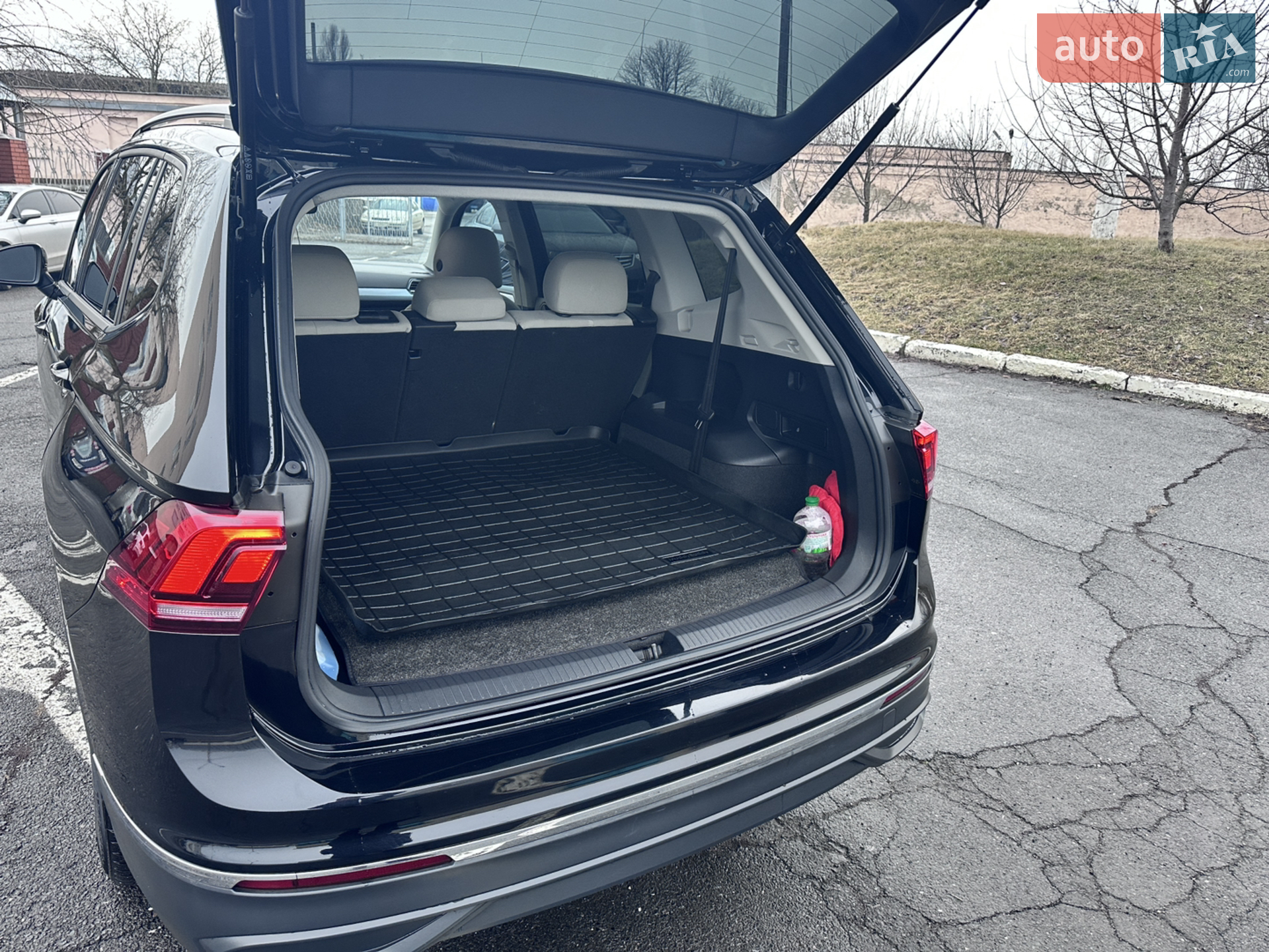 2023 Volkswagen Tiguan - мініатюра 11