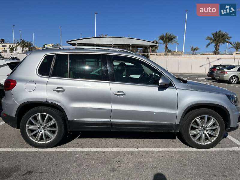 Внедорожник / Кроссовер Volkswagen Tiguan 2012 в Одессе
