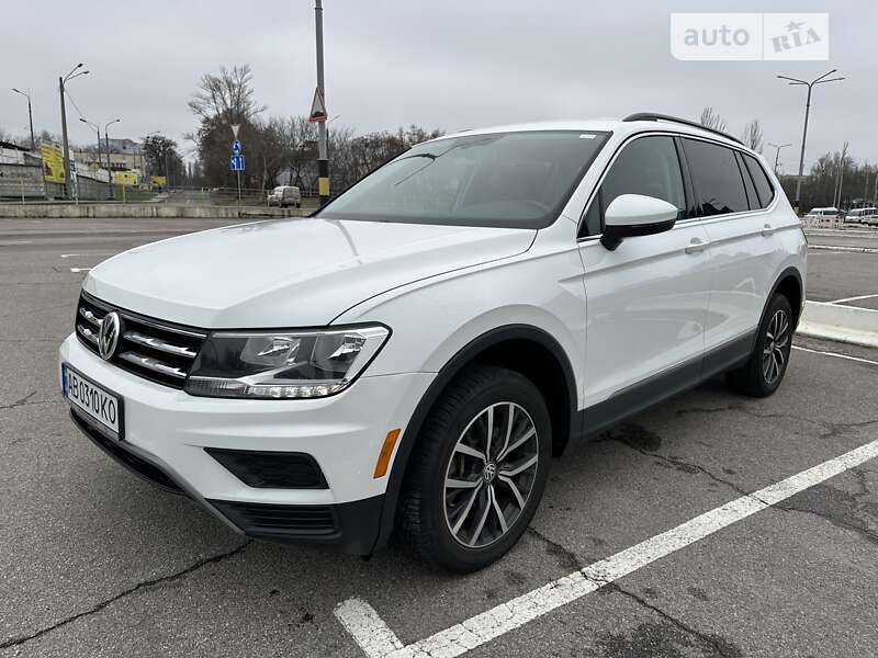 Внедорожник / Кроссовер Volkswagen Tiguan 2020 в Киеве